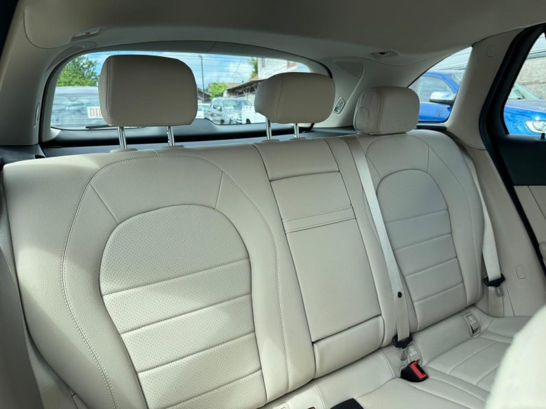 
								MERCEDES BENZ GLC 220 D 2.1 full									