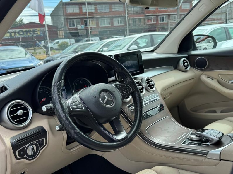 
								MERCEDES BENZ GLC 220 D 2.1 full									