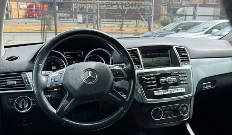 
								MERCEDES BENZ ML350 3.5 4MATIC SPORT full									