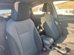 
										HYUNDAI I30  GLS 1.6 MT full									