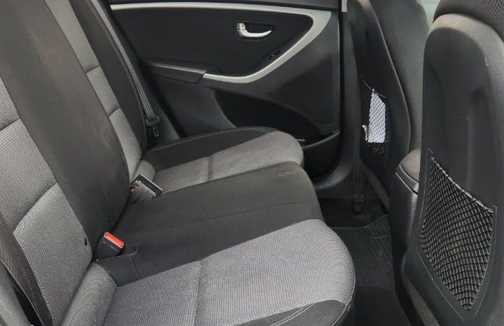 
								HYUNDAI I30  GLS 1.6 MT full									