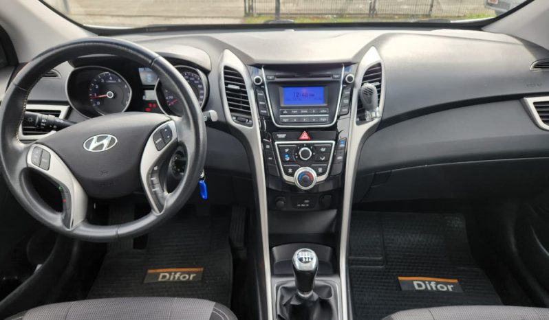 
								HYUNDAI I30  GLS 1.6 MT full									