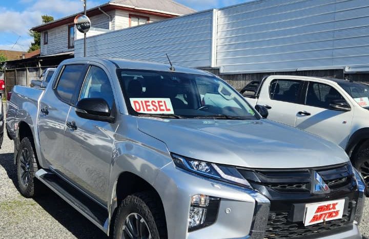 
								MITSUBISHI L200 DAKAR 2.4 HP AUT  4X4 full									
