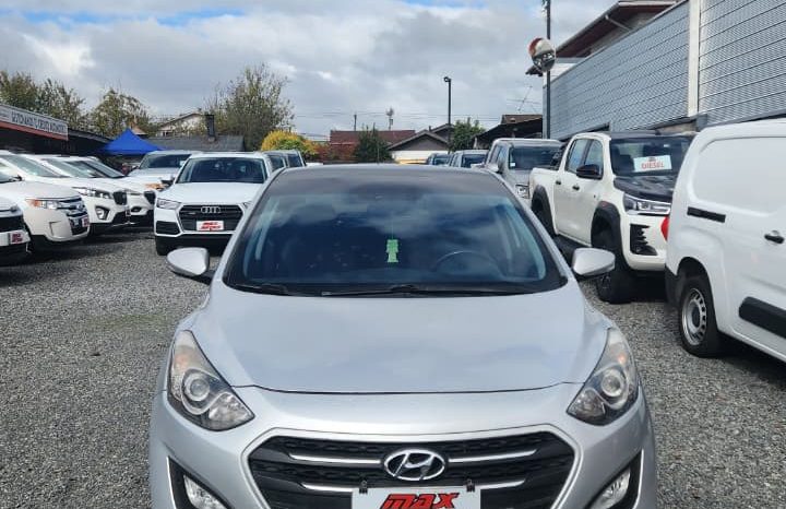 
								HYUNDAI I30  GLS 1.6 MT full									