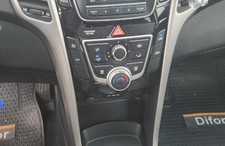 
								HYUNDAI I30  GLS 1.6 MT full									