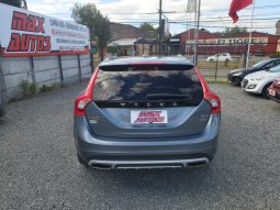 
										VOLVO V60 2.4 AUT 4WD DIESEL 2019 full									