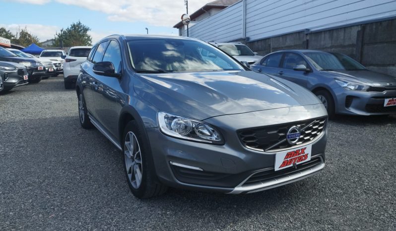 
								VOLVO V60 2.4 AUT 4WD DIESEL 2019 full									