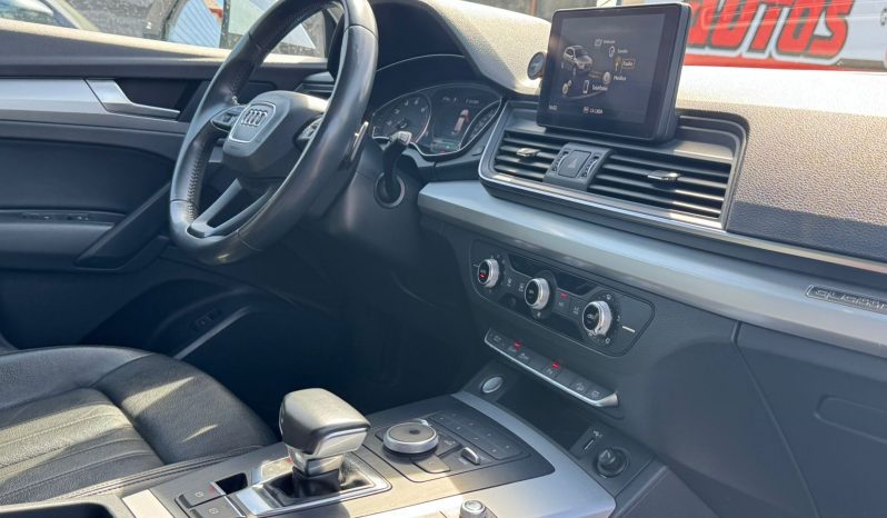 
								AUDI Q5 2.0 TFSI QUATTRO AUT full									