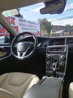 
										VOLVO V60 2.4 AUT 4WD DIESEL 2019 full									