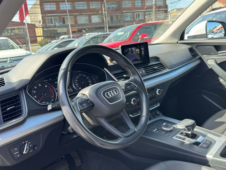 
								AUDI Q5 2.0 TFSI QUATTRO AUT full									