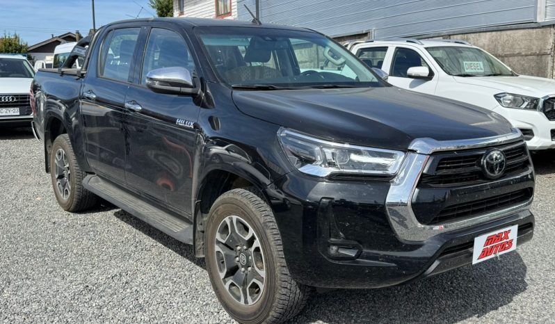 
								TOYOTA HILUX SRV 2.8D AT 4X4 full									