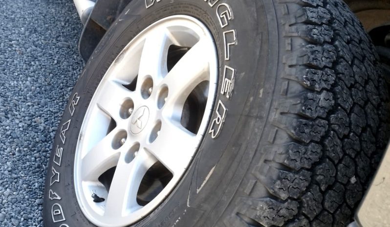 
								MITSUBISHI MONTERO SPORT G2 2.5 AT 4X2 full									