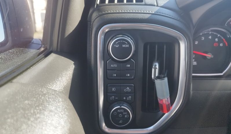 
								CHEVROLET SILVERADO 5.3 TRAILBOSS AUT full									