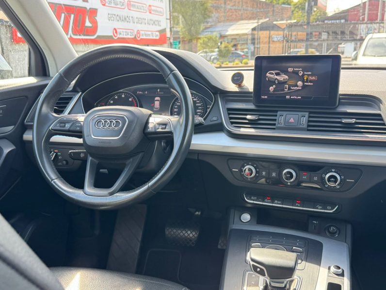 
								AUDI Q5 2.0 TFSI QUATTRO AUT full									