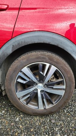 
										PEUGEOT 3008 ALLURE 1.5 BLUEHDI  AUT full									