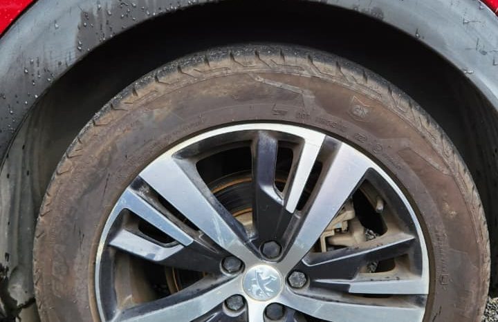 
								PEUGEOT 3008 ALLURE 1.5 BLUEHDI  AUT full									