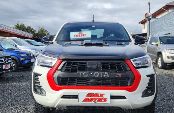 
								TOYOTA HILUX GR 2.8D AUT 4X4 full									