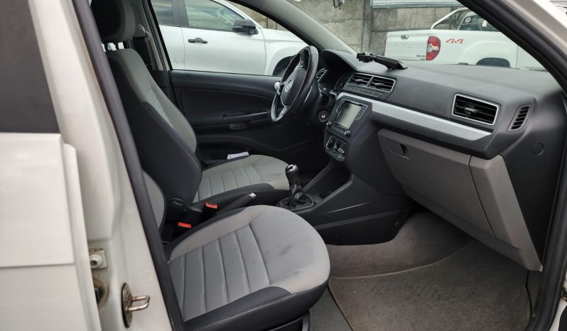 
								VOLKSWAGEN GOL 1.6 HIGHLINE full									