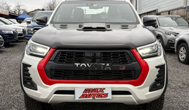 
								TOYOTA HILUX GR 2.8D AUT 4X4 full									