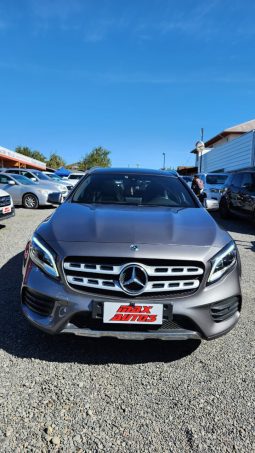 MERCEDES BENZ GLA 220D