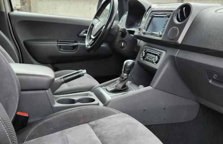 
								VOLKSWAGEN AMAROK HIGHLINE 2.0 4WD AUT full									