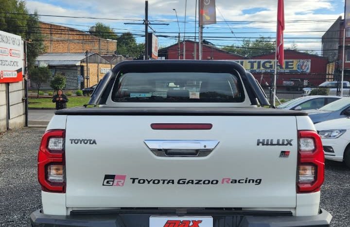 
								TOYOTA HILUX GR 2.8D AUT 4X4 full									