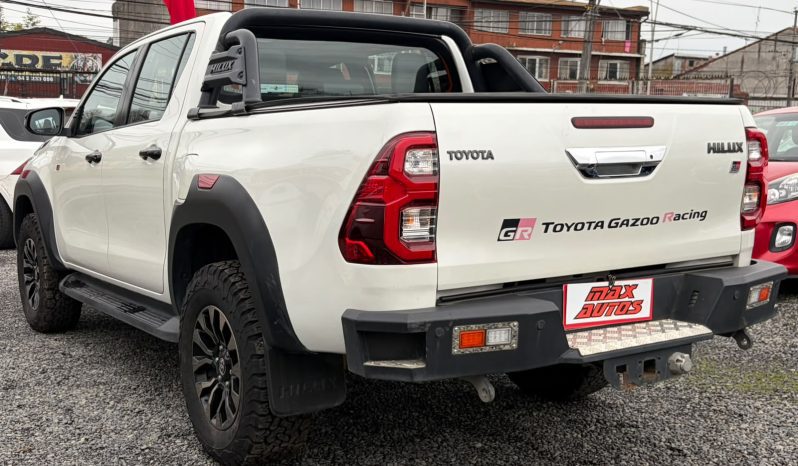 
								TOYOTA HILUX GR 2.8D AUT 4X4 full									