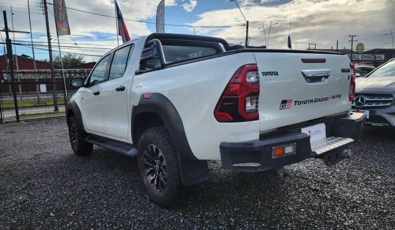 
								TOYOTA HILUX GR 2.8D AUT 4X4 full									