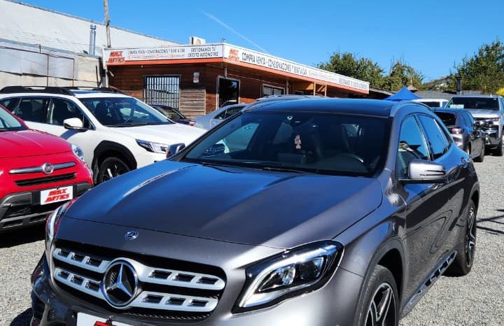 
								MERCEDES BENZ GLA 220D full									