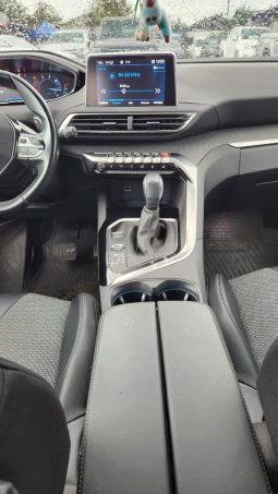 
										PEUGEOT 3008 ALLURE 1.5 BLUEHDI  AUT full									
