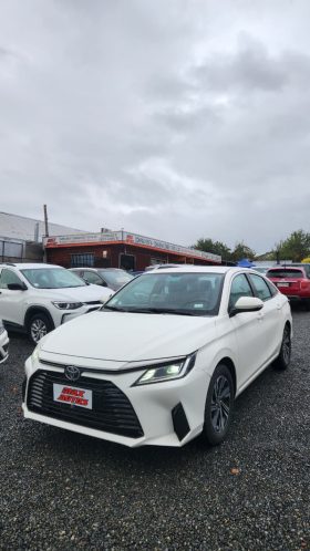TOYOTA YARIS 1.5 2024