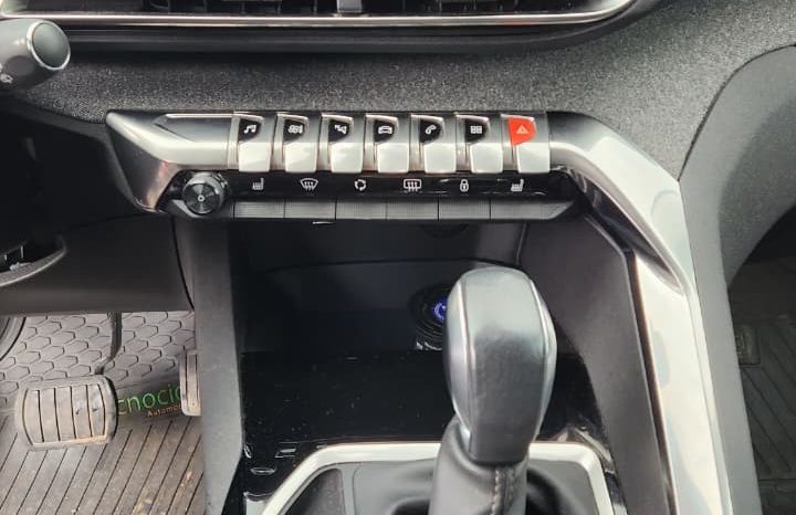 
								PEUGEOT 3008 ALLURE 1.5 BLUEHDI  AUT full									