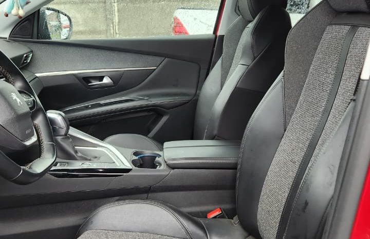 
								PEUGEOT 3008 ALLURE 1.5 BLUEHDI  AUT full									