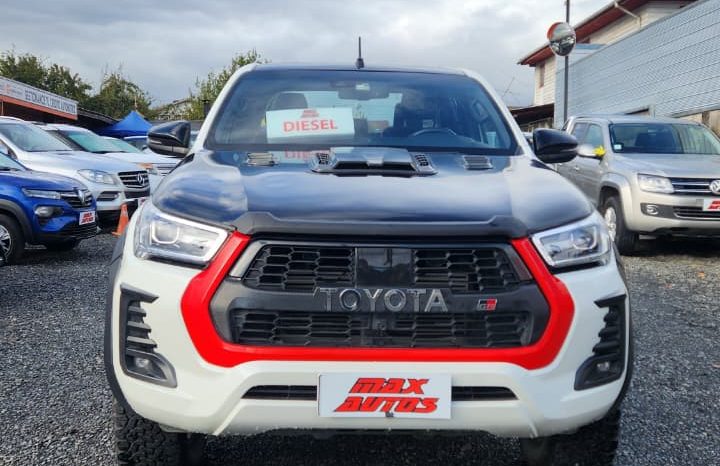 
								TOYOTA HILUX GR 2.8D AUT 4X4 full									