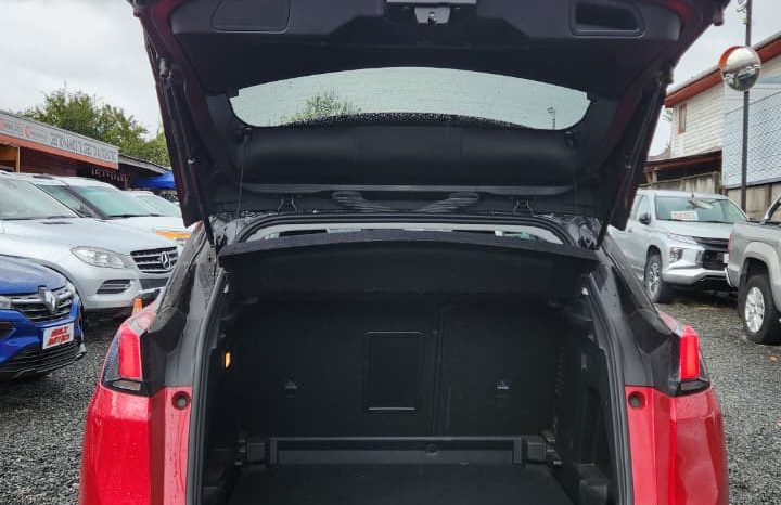 
								PEUGEOT 3008 ALLURE 1.5 BLUEHDI  AUT full									