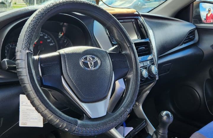 
								TOYOTA YARIS XLI 1.5 2020 full									