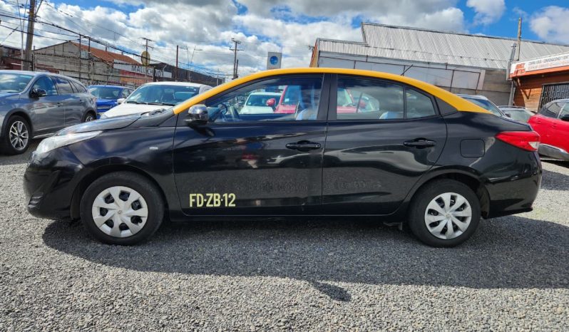 
								TOYOTA YARIS XLI 1.5 2020 full									