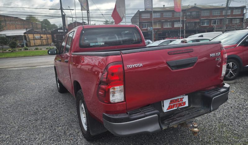 
								TOYOTA HILUX 2.4 DX 4X4 full									