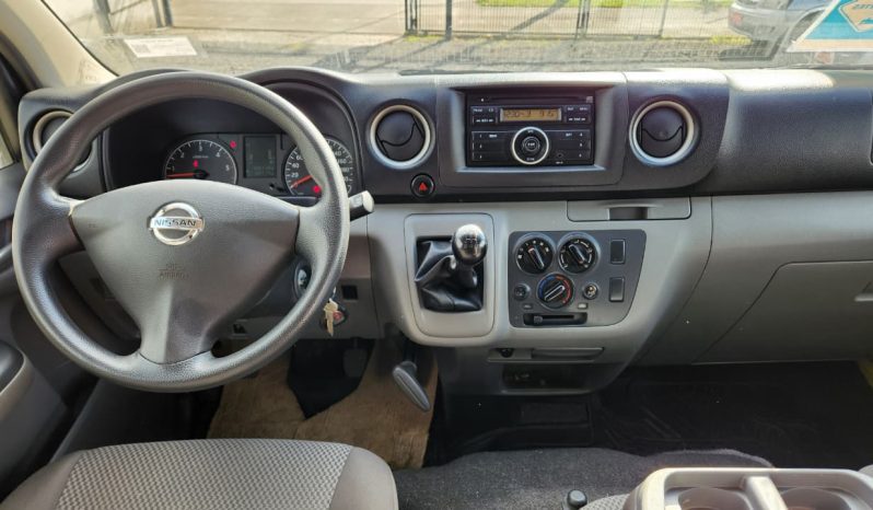 
								MINIBUS NISSAN NV 350 2.5 22+1 full									