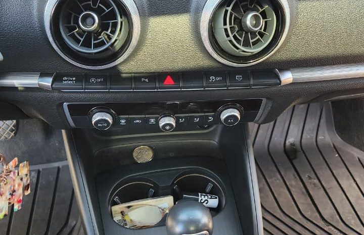 
								AUDI  A3 HB 1.4 AUT 2019 full									