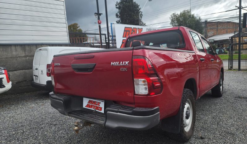 
								TOYOTA HILUX 2.4 DX 4X4 full									