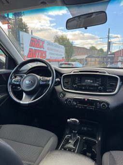 
										KIA SORENTO 4X4 2.2 AUT full									