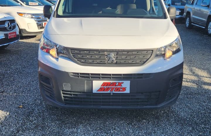 
								PEUGEOT PARTNER L1 1.5   2024 full									