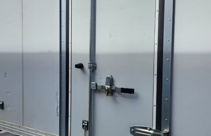 
								FOTON TM5 1.6 CARGO BOX full									