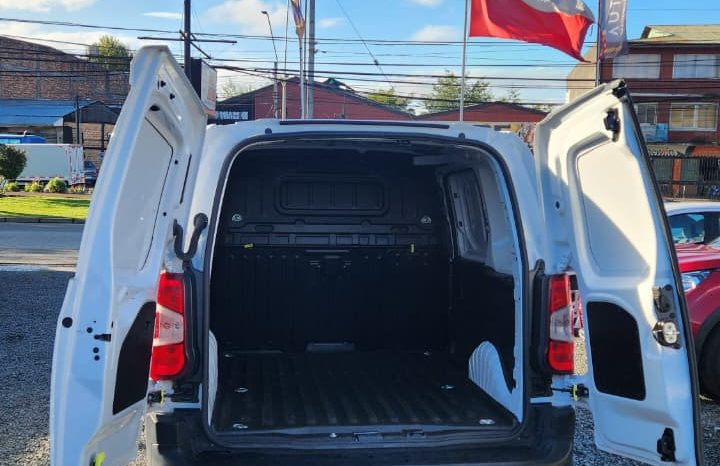 
								PEUGEOT PARTNER L1 1.5   2024 full									