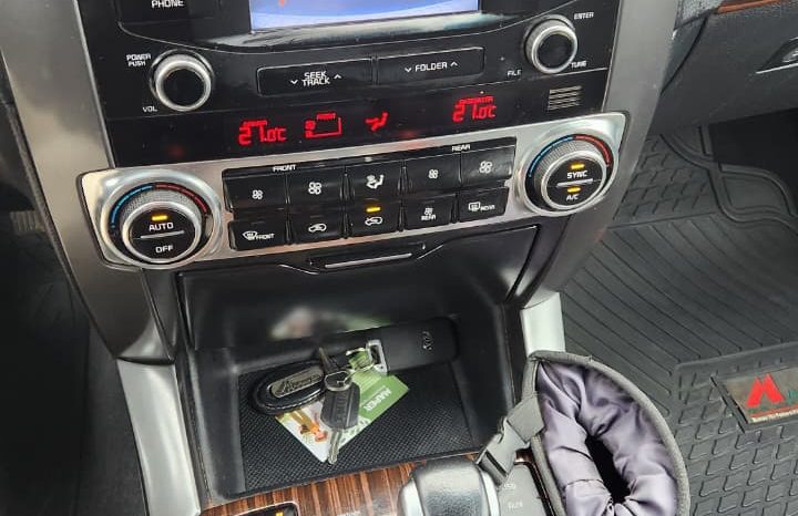 
								KIA MOTORS MOHAVE EX 4X4 3.0 AUT 2017 full									