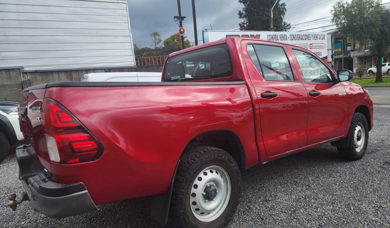 
								TOYOTA HILUX 2.4 DX 4X4 full									