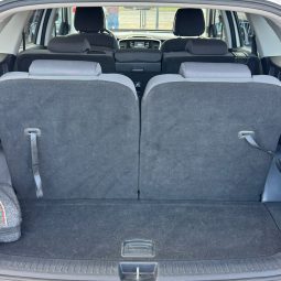 
										KIA SORENTO 4X4 2.2 AUT full									