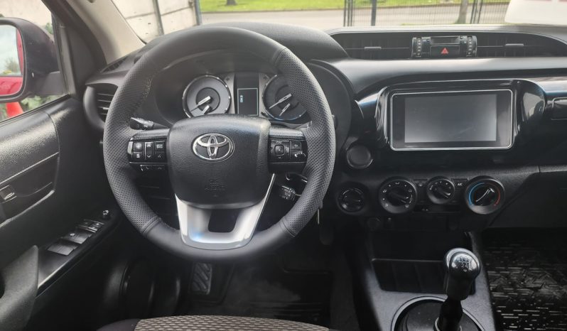 
								TOYOTA HILUX 2.4 DX 4X4 full									