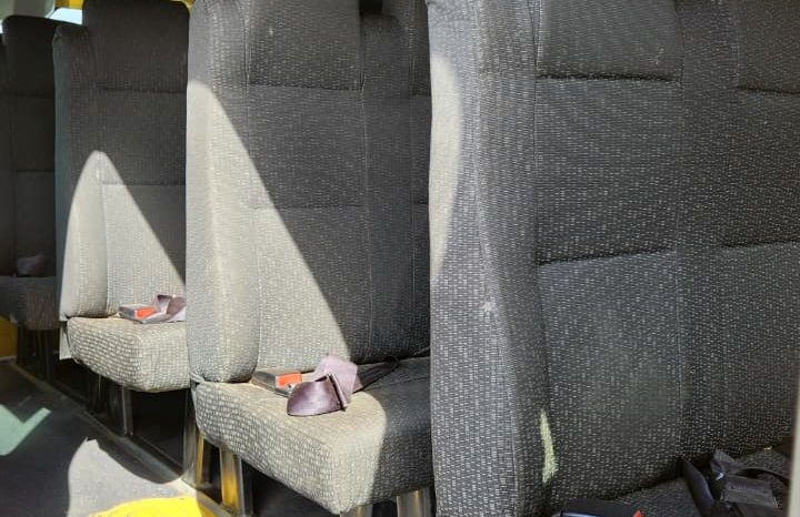 
								MINIBUS NISSAN NV 350 2.5 22+1 full									